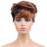 Damespruik kortgeknipt