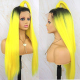 Geel met zwarte pruik