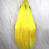 Geel met zwarte pruik