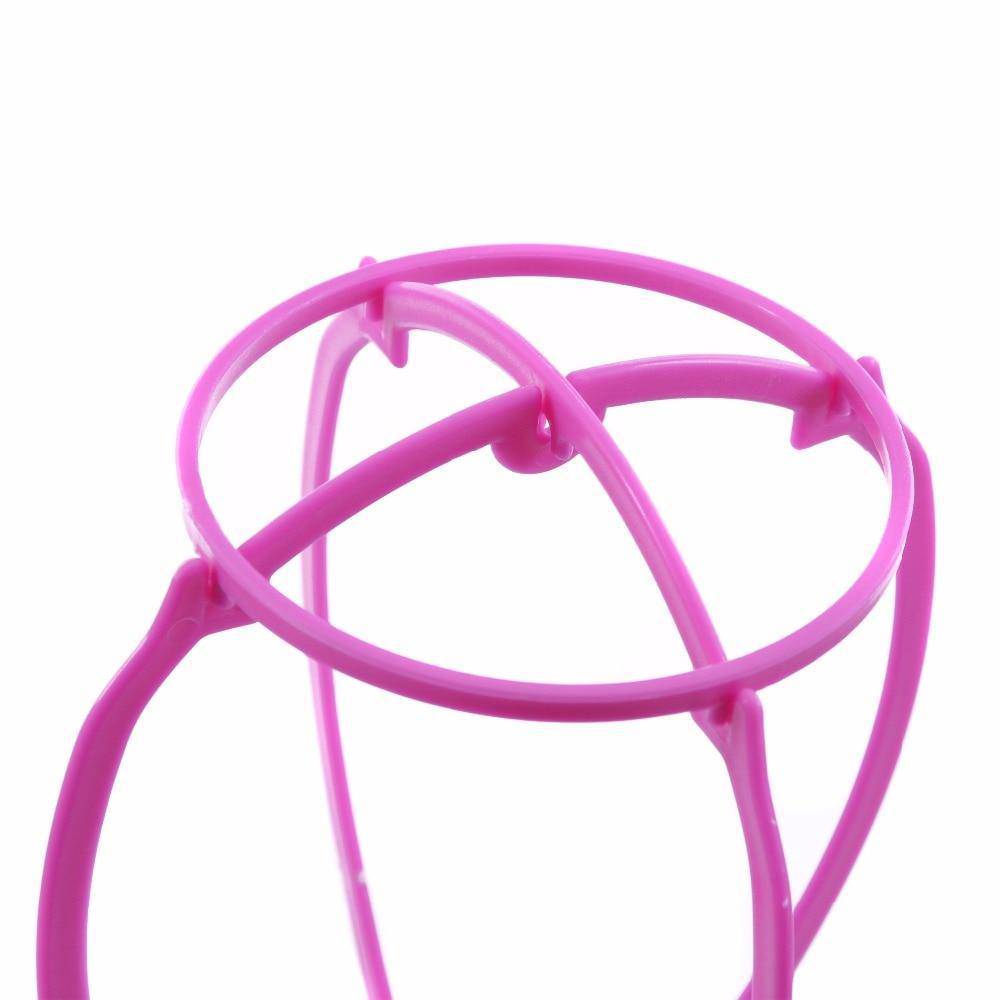 Plastic pruikenhouder