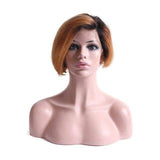 Korte pruik natuurlijk haar